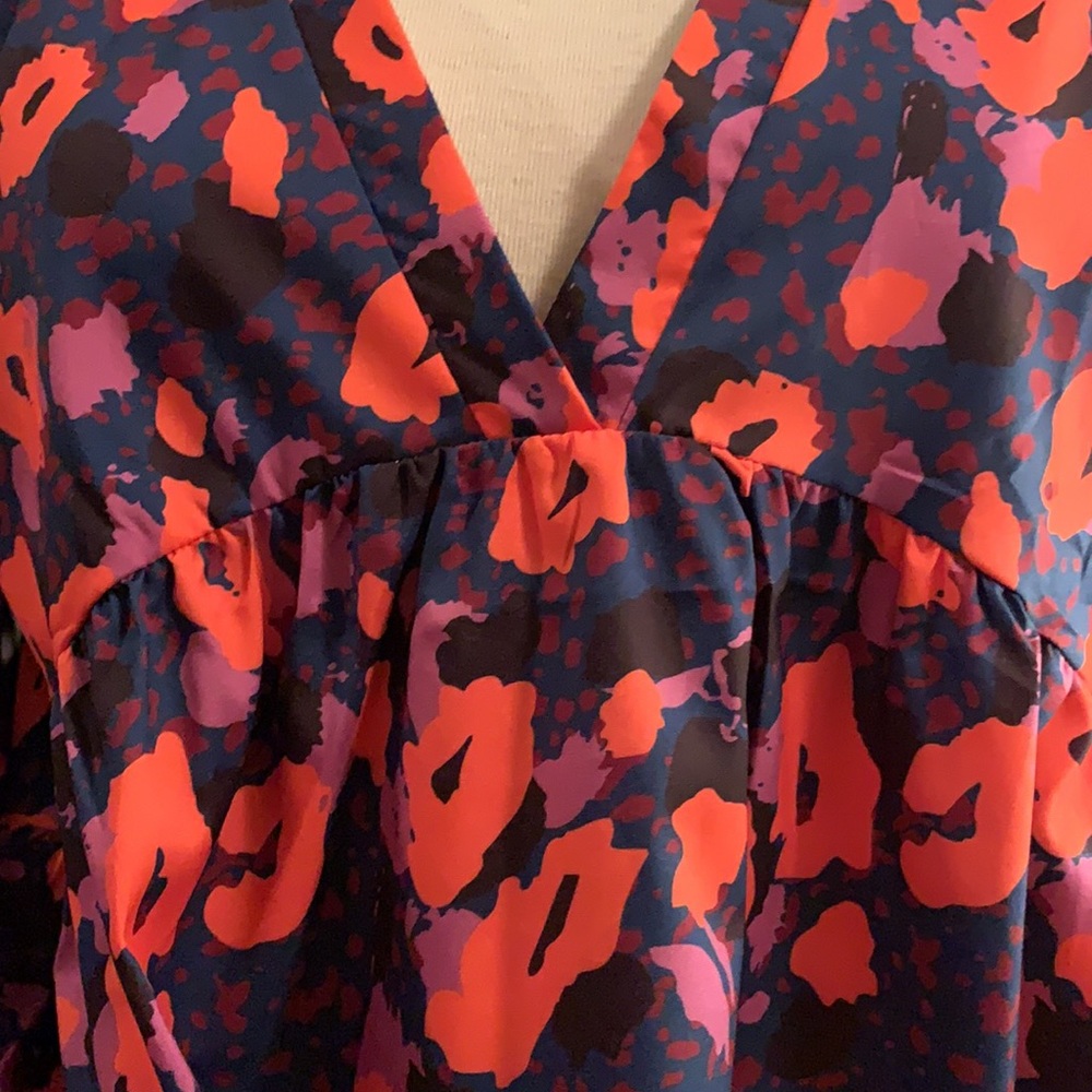 Multicoloured Surplice Top - Picture 5 of 6